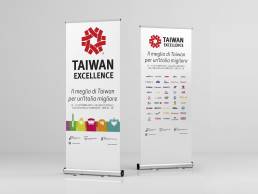 Roll Up Banner Stand Mockup. Template PSD.